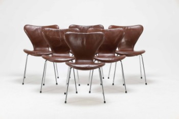 Arne Jacobsen. Seks stole, model 3107. (6)