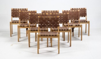 Alvar Aalto. Otte spisestole / stabelstole, model 611 (8)