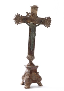 Figure in carved wood. Christ on the cross. 19th century.