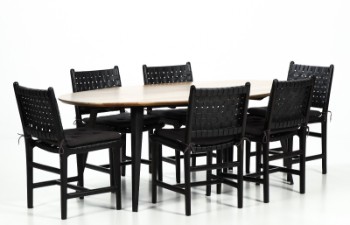 Nordal. Ovalt bord med seks stole. (7)
