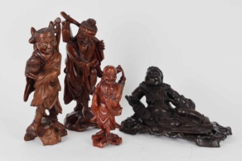 Fire udskårne thailandske figurer af træ, 20. årh. (4)