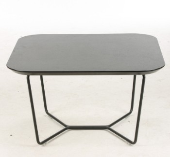 Ocee Design. Sofabord, model Harc Tub Table
