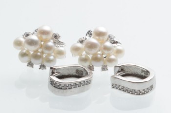 Randers Silver. Two pairs of sterling silver earrings (2)